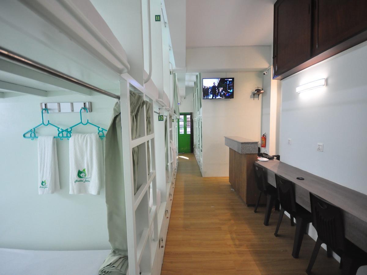 Hostel Latha Yangón Exterior foto